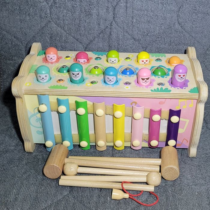 Іграшковий центр(ксилофон, магнітна гра, стукалка, шестерні)