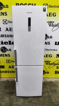 Холодильник фірми Samsung