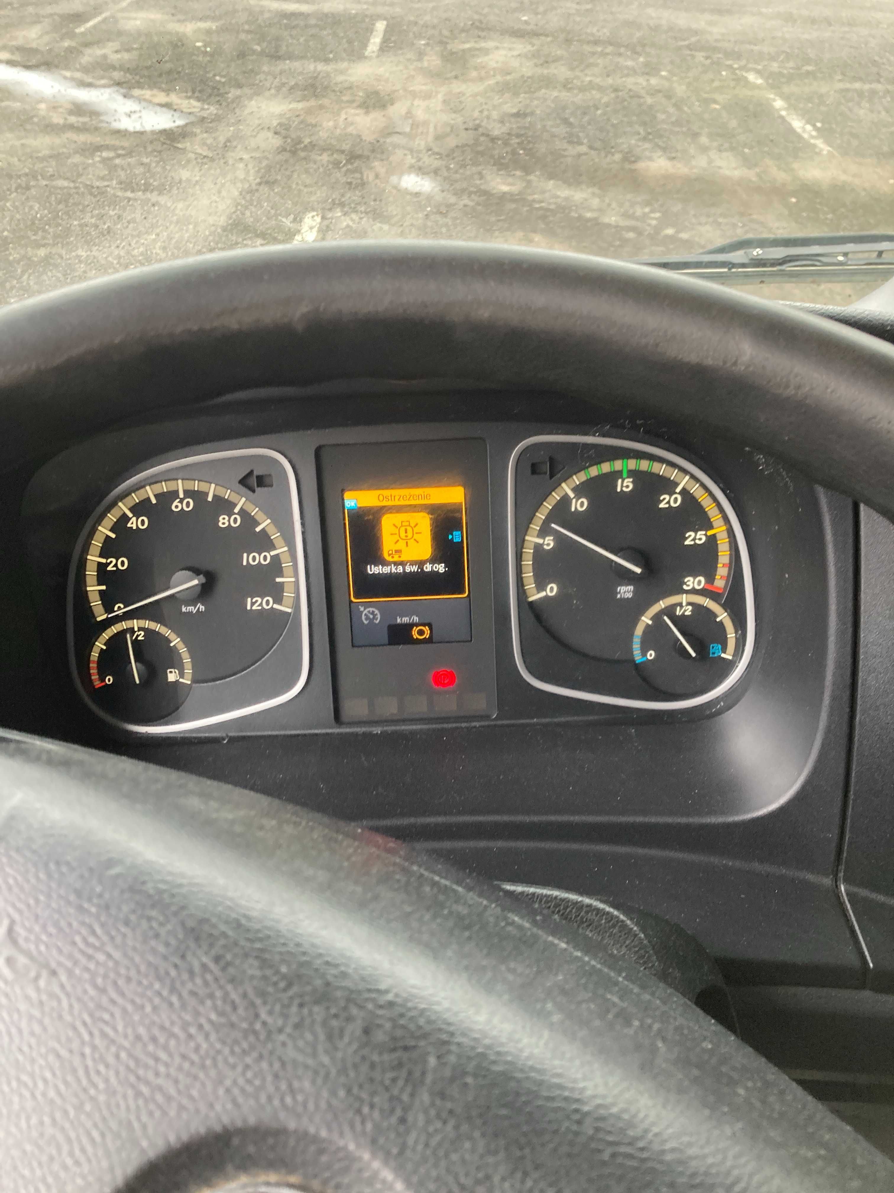 Mercedes Atego 824 L
