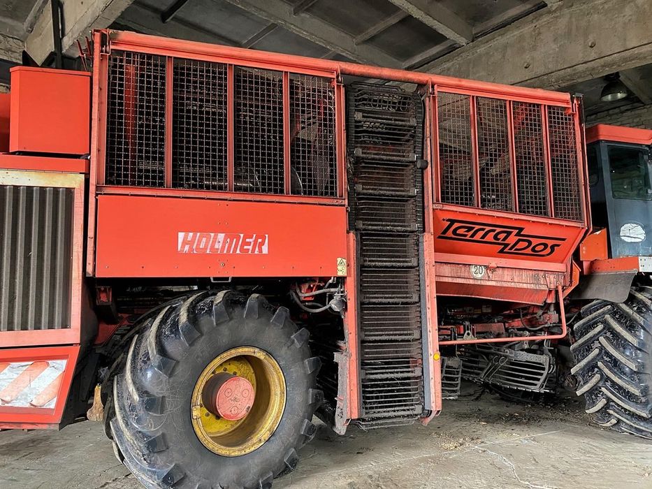 Найм комбайнів по збиранню цукрового буряку