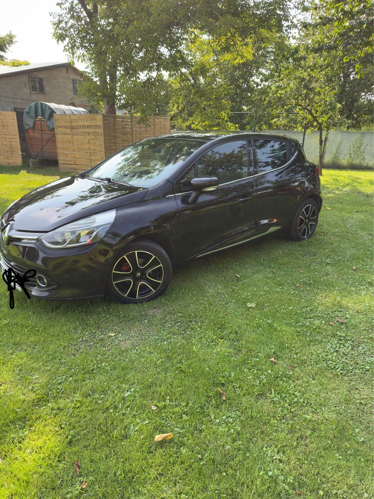Renault Clio IV Super Stan