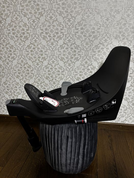 База/платформа Cybex Z2/T для автокрісла Cloud T Z2  і Sirona T Z