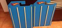 2 expositores Hotwheels para blisters em azul