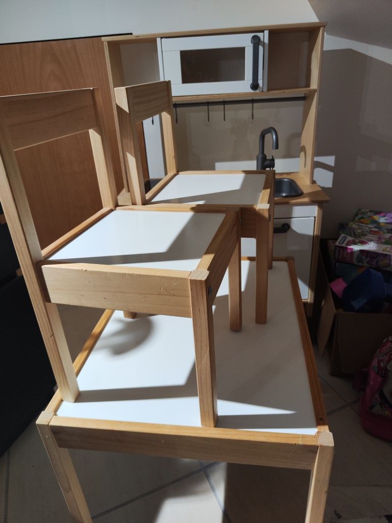 Cozinha Ikea de brincar + mesa + cadeiras