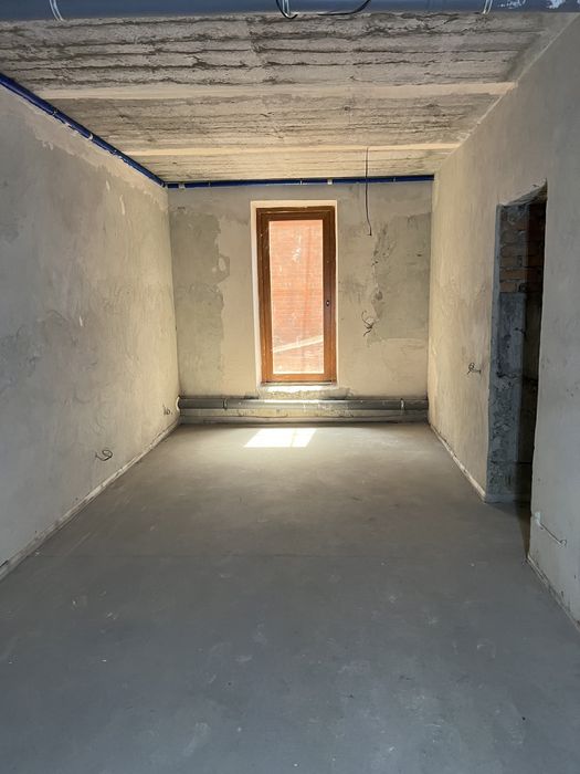 Продам комерційне приміщення р- н. Коледжу ПДАТУ