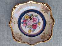 Peça decorativa em porcelana ROYAL JAPAN