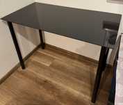 Szklane biurko stolik czarne szklo IKEA GLASHOLM