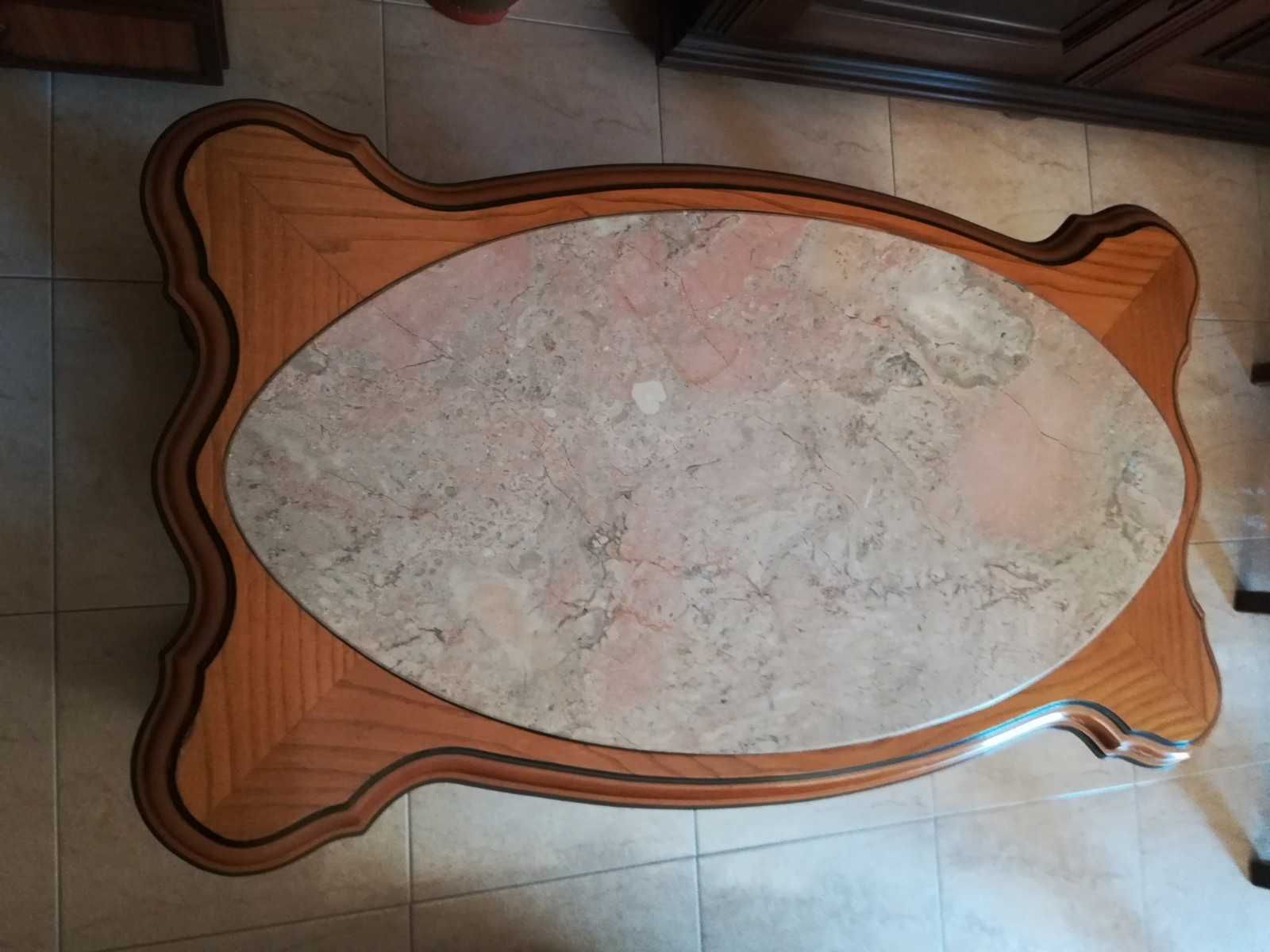 Mesa de apoio de mármore