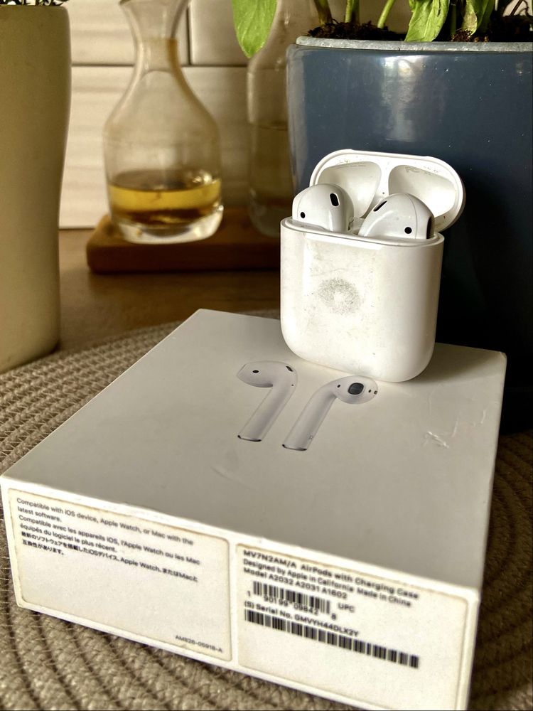 AirPods(2-го покоління)
