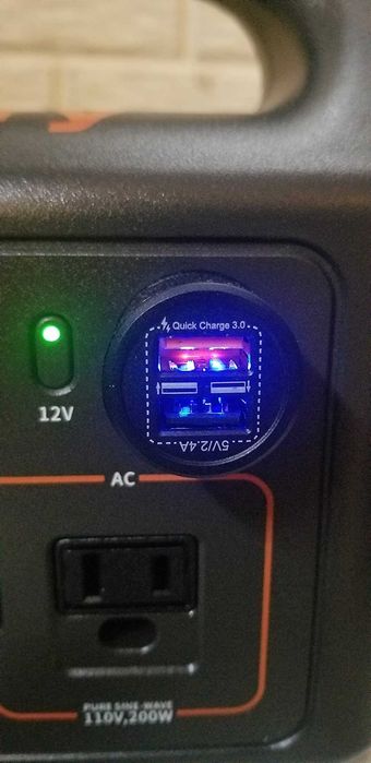 Адаптер Hussell для автомобільного зарядного пристрою. З США. Оригінал