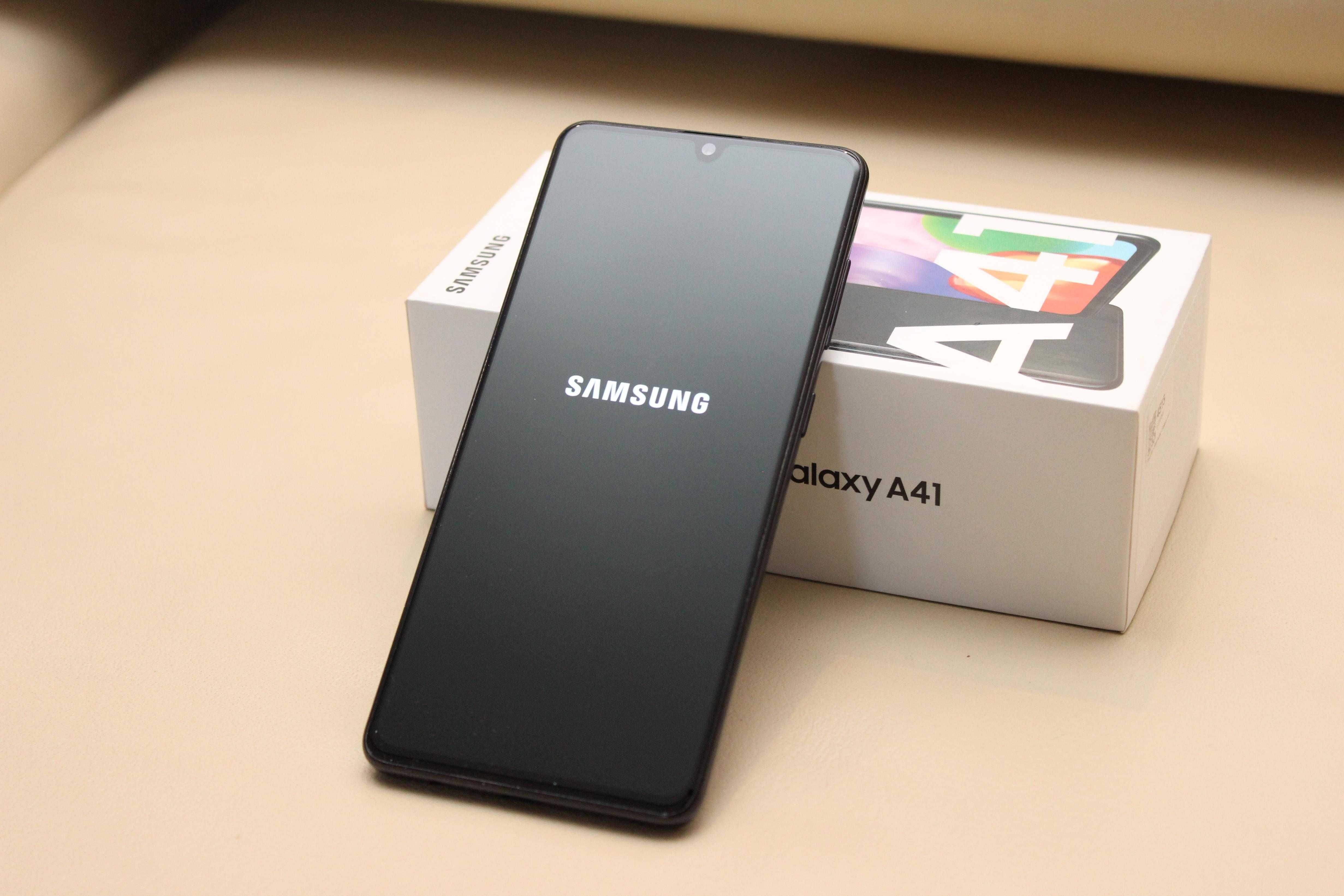 Telefon Samsung Galaxy A41 4 / 64 GB 6.1"