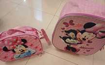 Conjunto Mochila troley + lancheira da Minnie em excelente estado