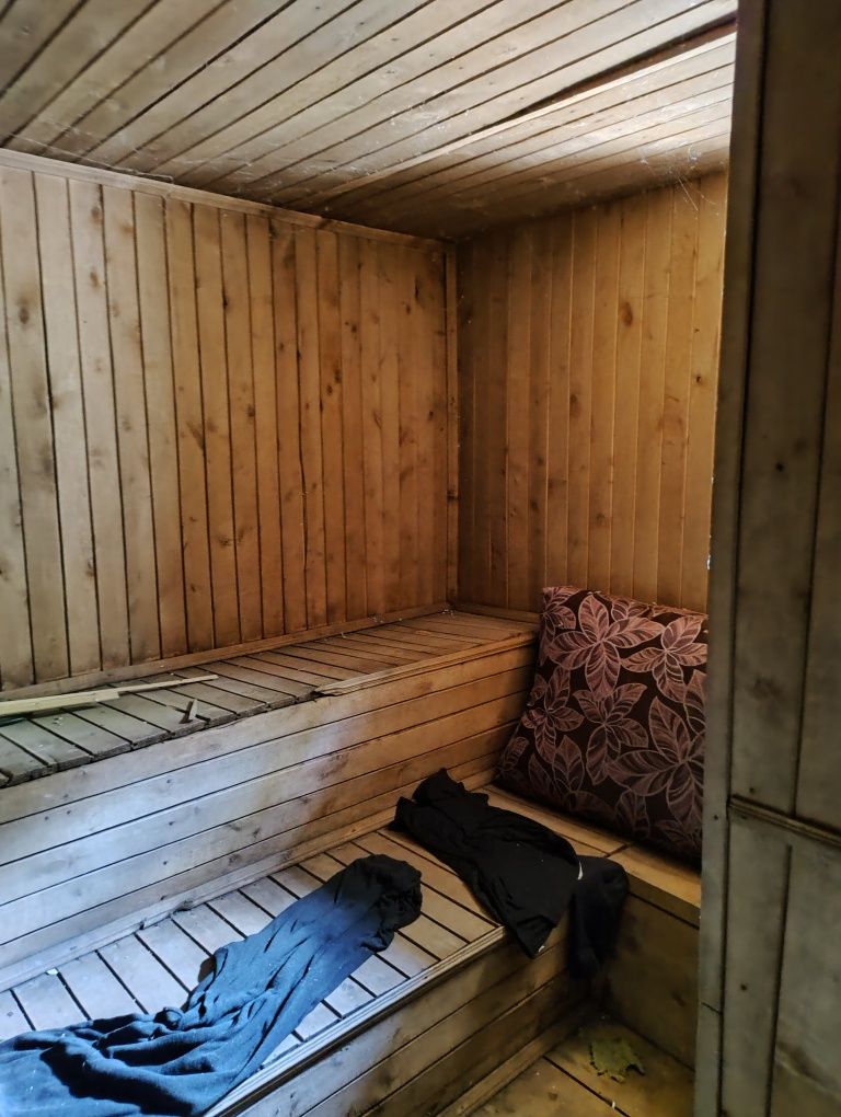 Продам 2х ком квартиру с своим двором
