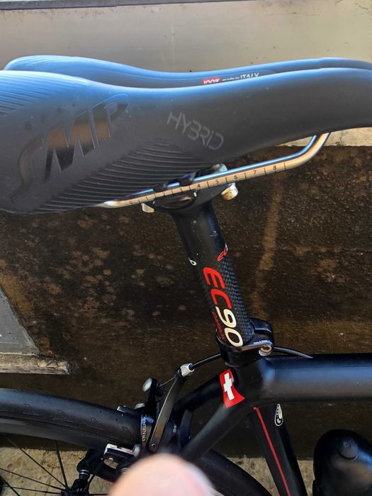 Bicicleta de estrada em carbono