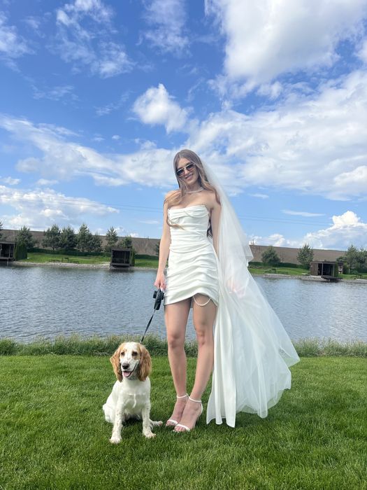 Весільна сукня коротка