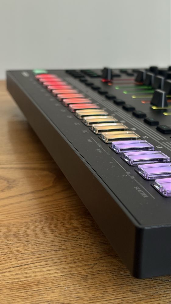 Roland TR-8S + decksaver