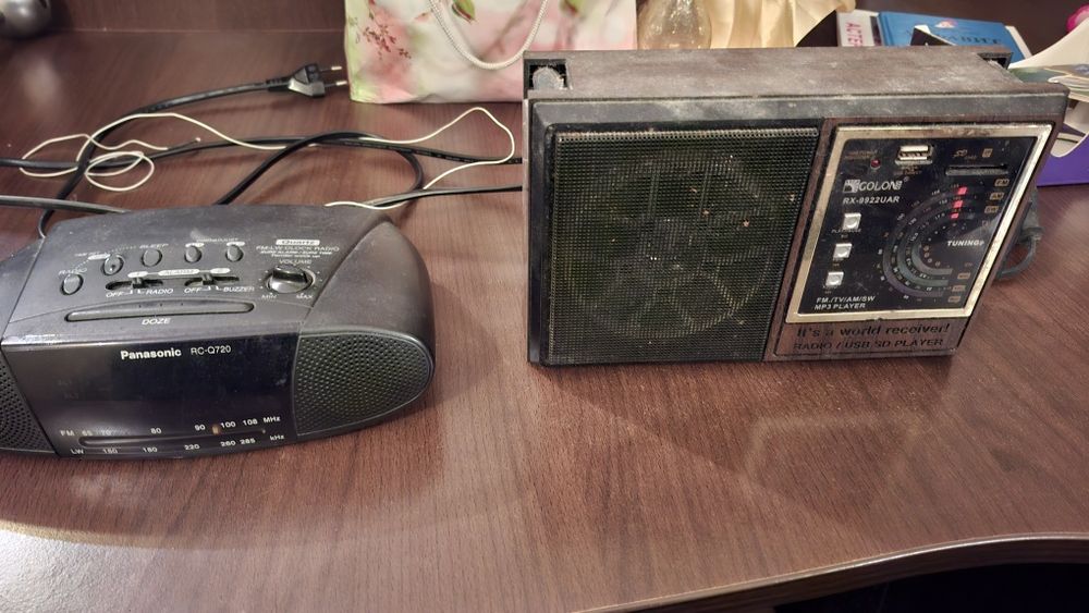 Лот Радио Приемник будильник