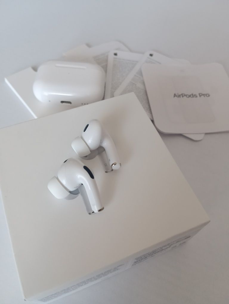 AirPods Pro 2 1в1 Type-C — FULL Luxe + Чехол