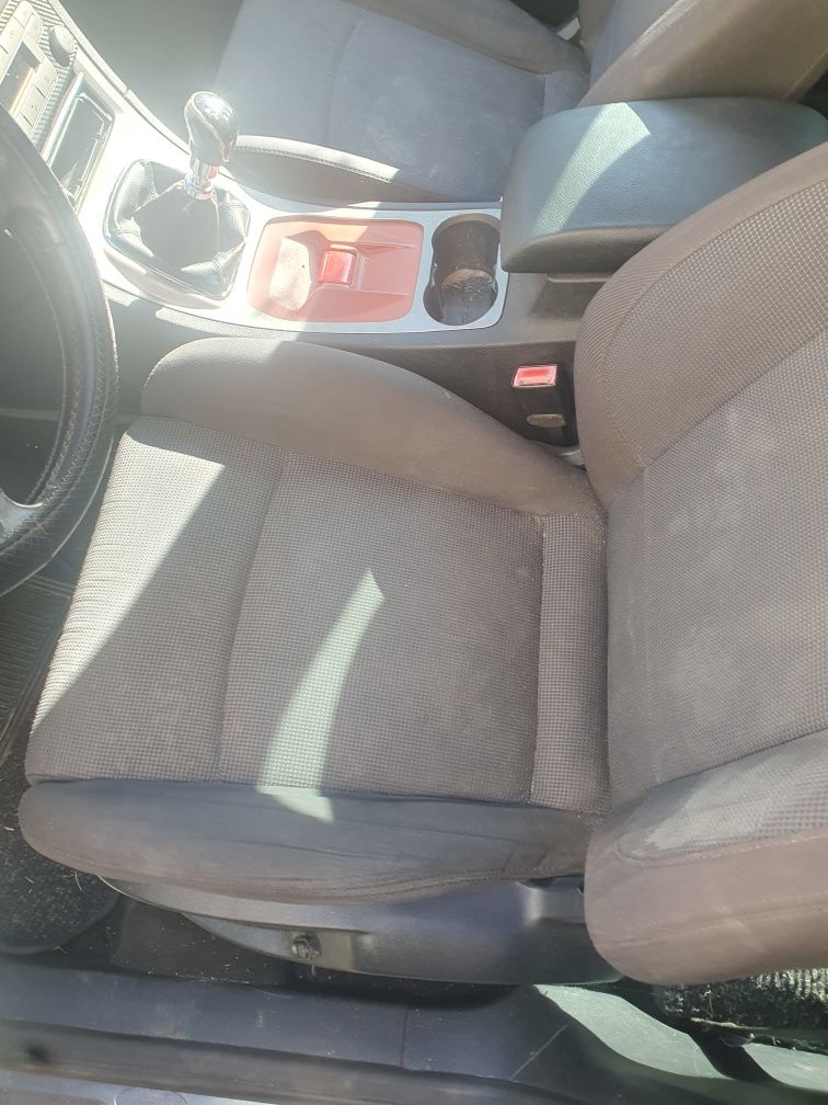 Ford s-max 2.0 140 cavalos posso aceitar algumas trocas