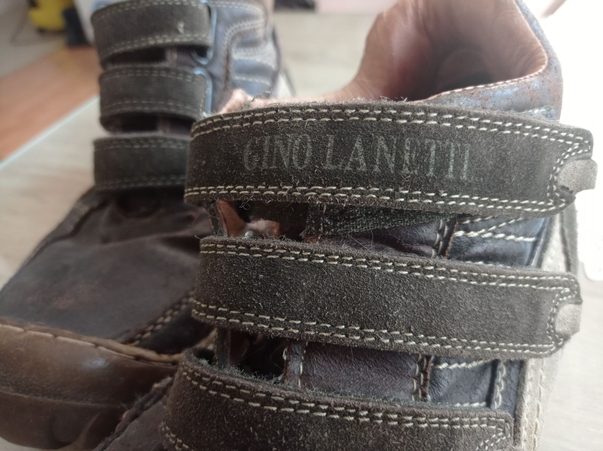 Buty męskie rozm 40, adidasy za kostkę, skóra, wodoodporne