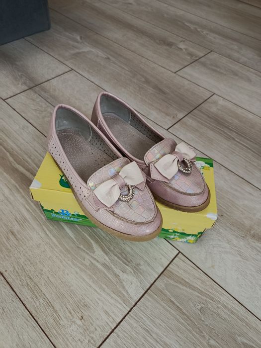 Туфлі на дівчинку