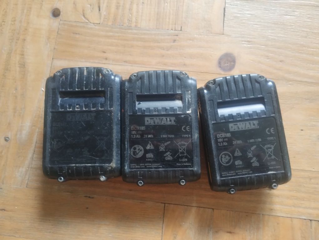 3 akomulatory bateria DeWalt 18 v