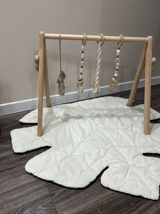 Продам дитячий підлоговий мобіль