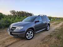 Mitsubishi Outlander 2.0 4x4 Klimatyzacja Hak