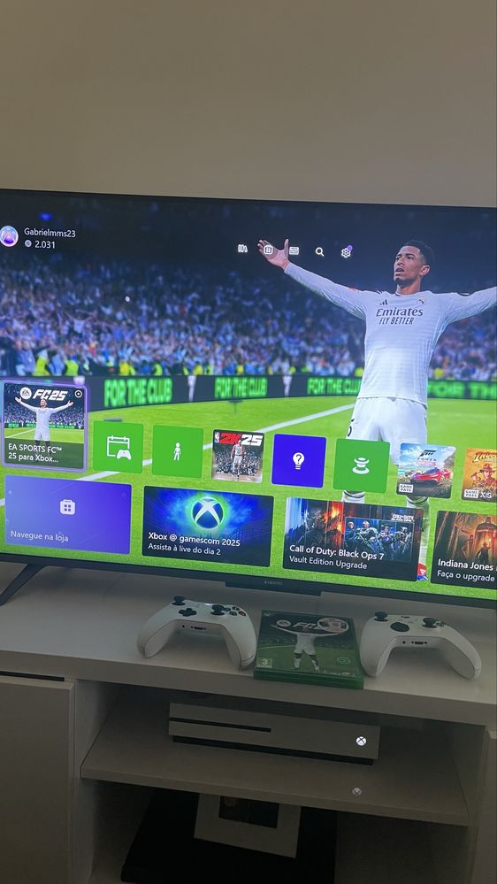Xbox one S + 2 controles + EAFC 25