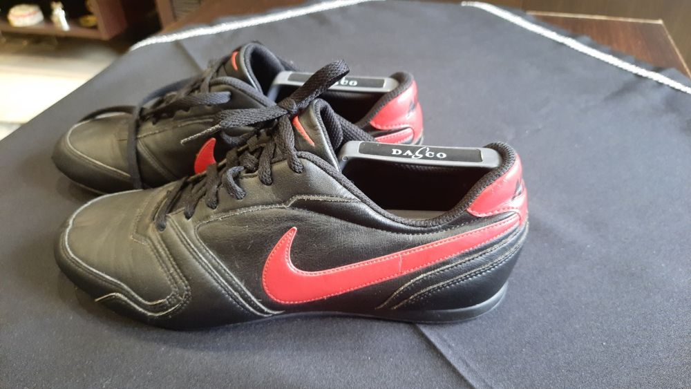 Buty sportowe firmy NIKE