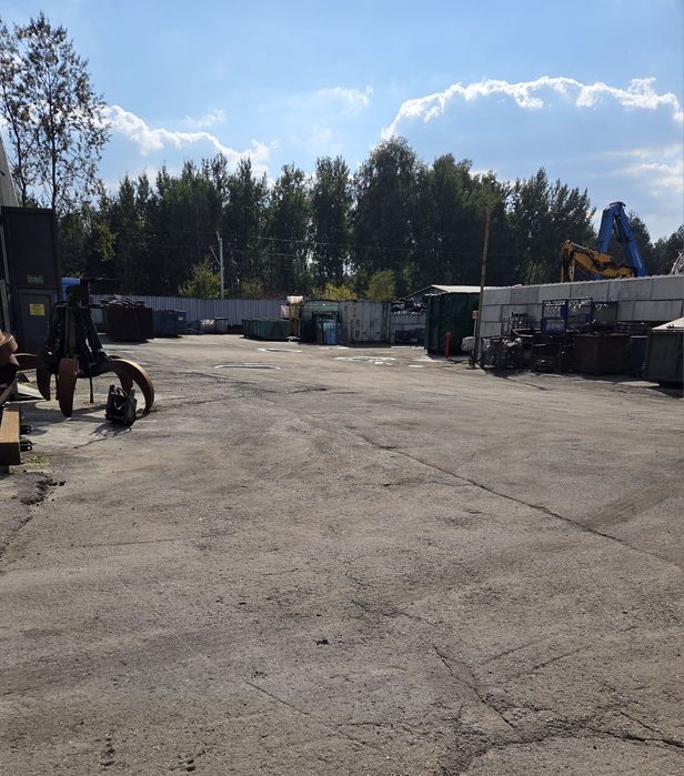 Wydzierżawie Plac, teren,hale  stacja demontażu inna działalność