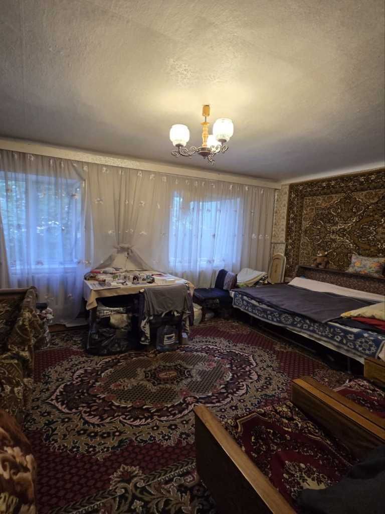 пів будинку, до Полтави 7хв , 62м2 , зі своїм двором , житловий стан