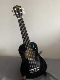 Ukulele firmy echo.