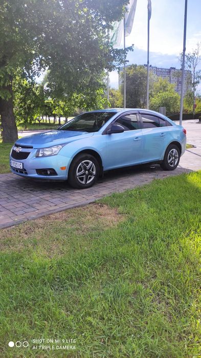 Chevrolet Cruze 2011 року
