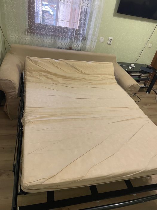 Диван розкладний, у хорошому стані