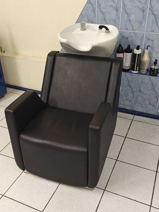 Wyposażenie salonu fryzjerskiego Sprzedam