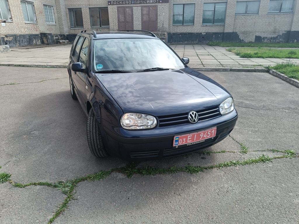 Volkswagen Golf 4 1.6 MPI бензин