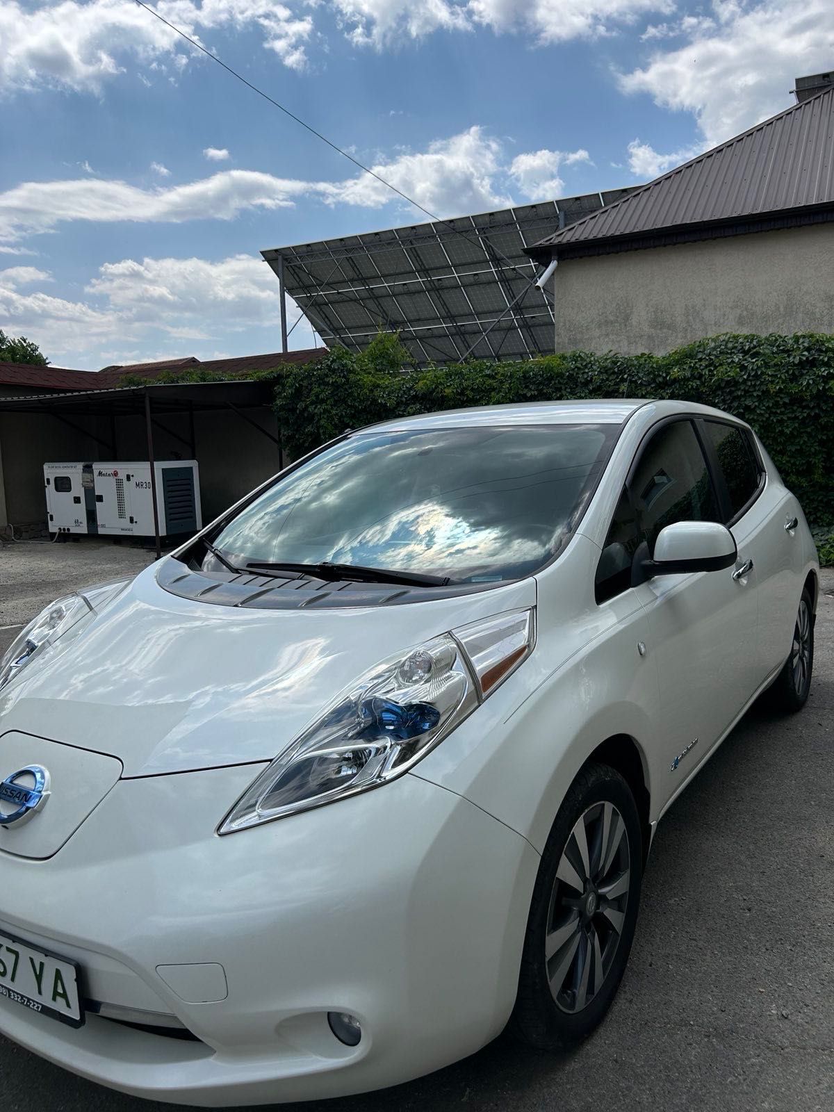 Продам Nissan Leaf 24