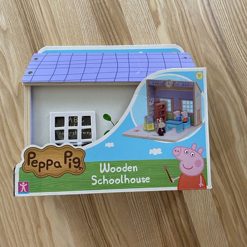 Nowy Peppa pig, wooden schoolhouse, szkola