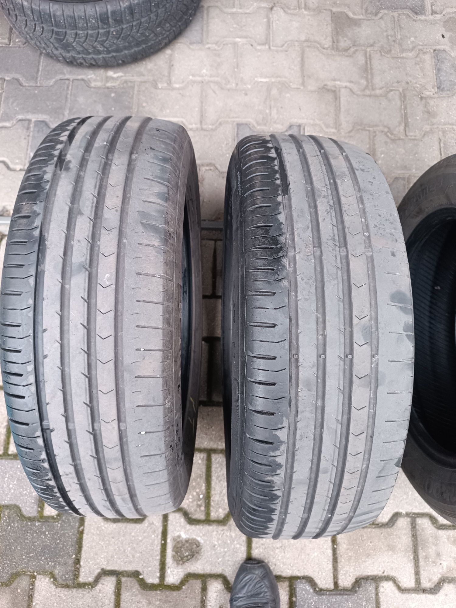 Opony letnie rozmiar 215/60/17; 2x Continental i 2x Hankook