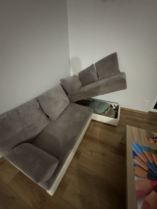 Narożnik z dwoma pojemnikami