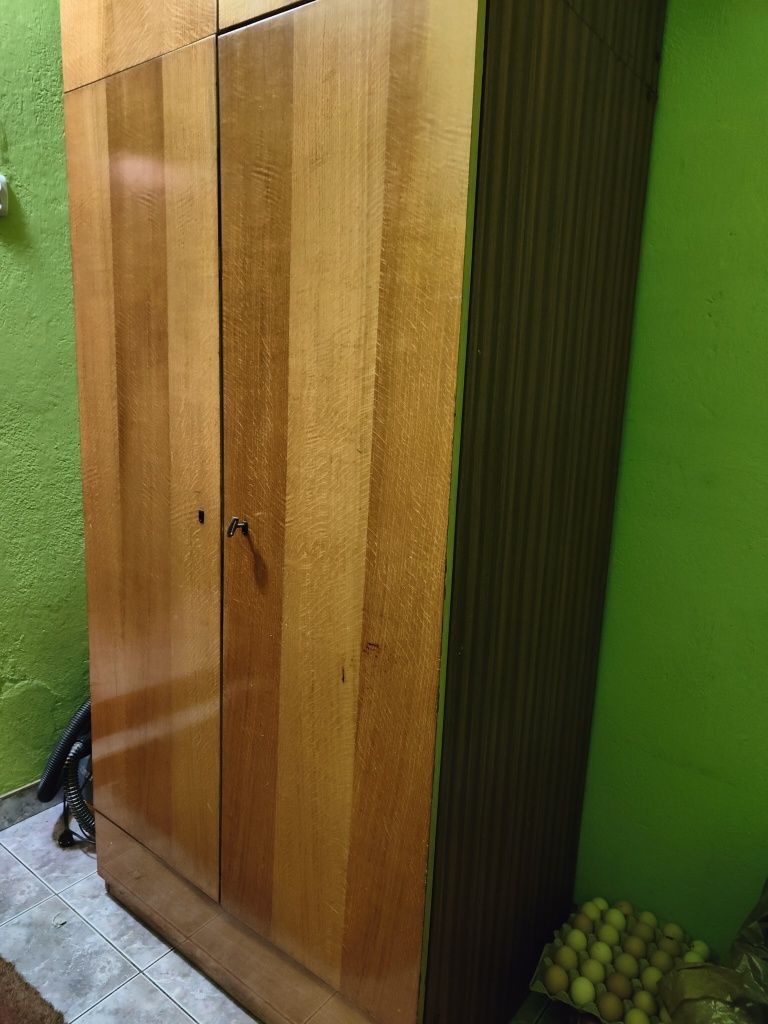 Szafa ubraniowa z nadstawką