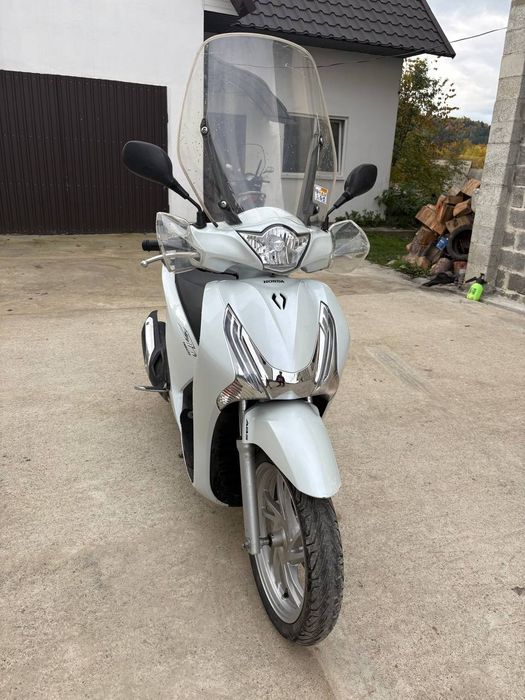 Продам Honda sh 150i