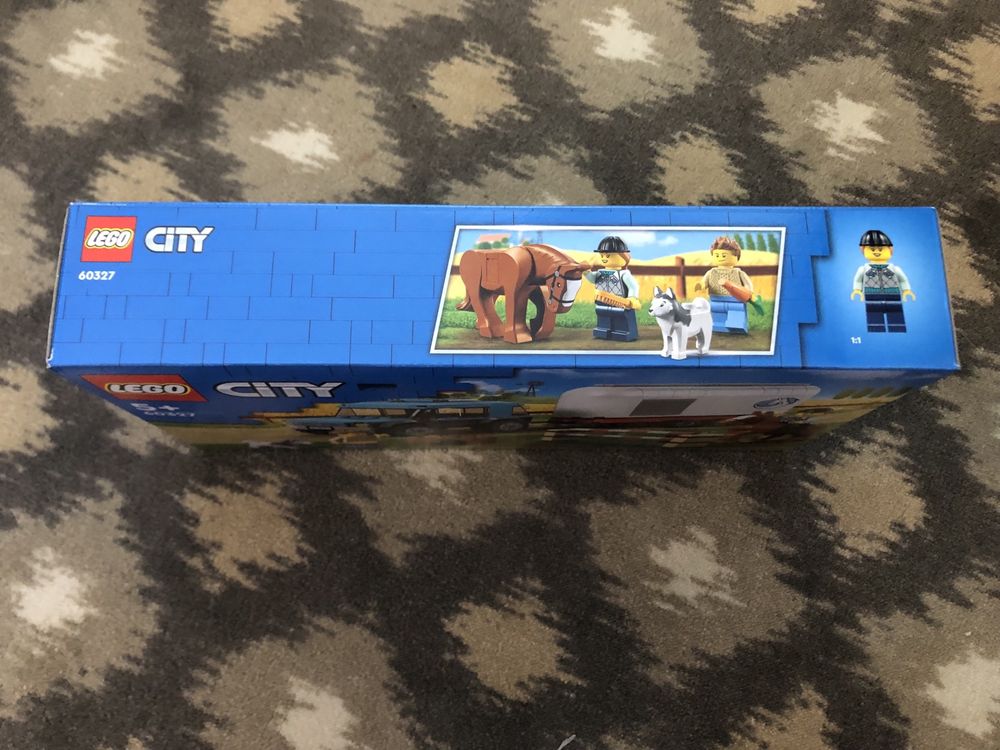 LEGO City 60327 - Przyczepa do przewozu koni nowe