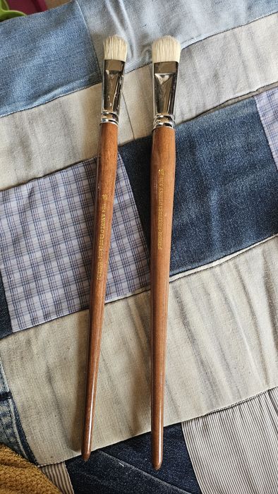 Кисти для рисования 16 и 18 Angelo Chungking