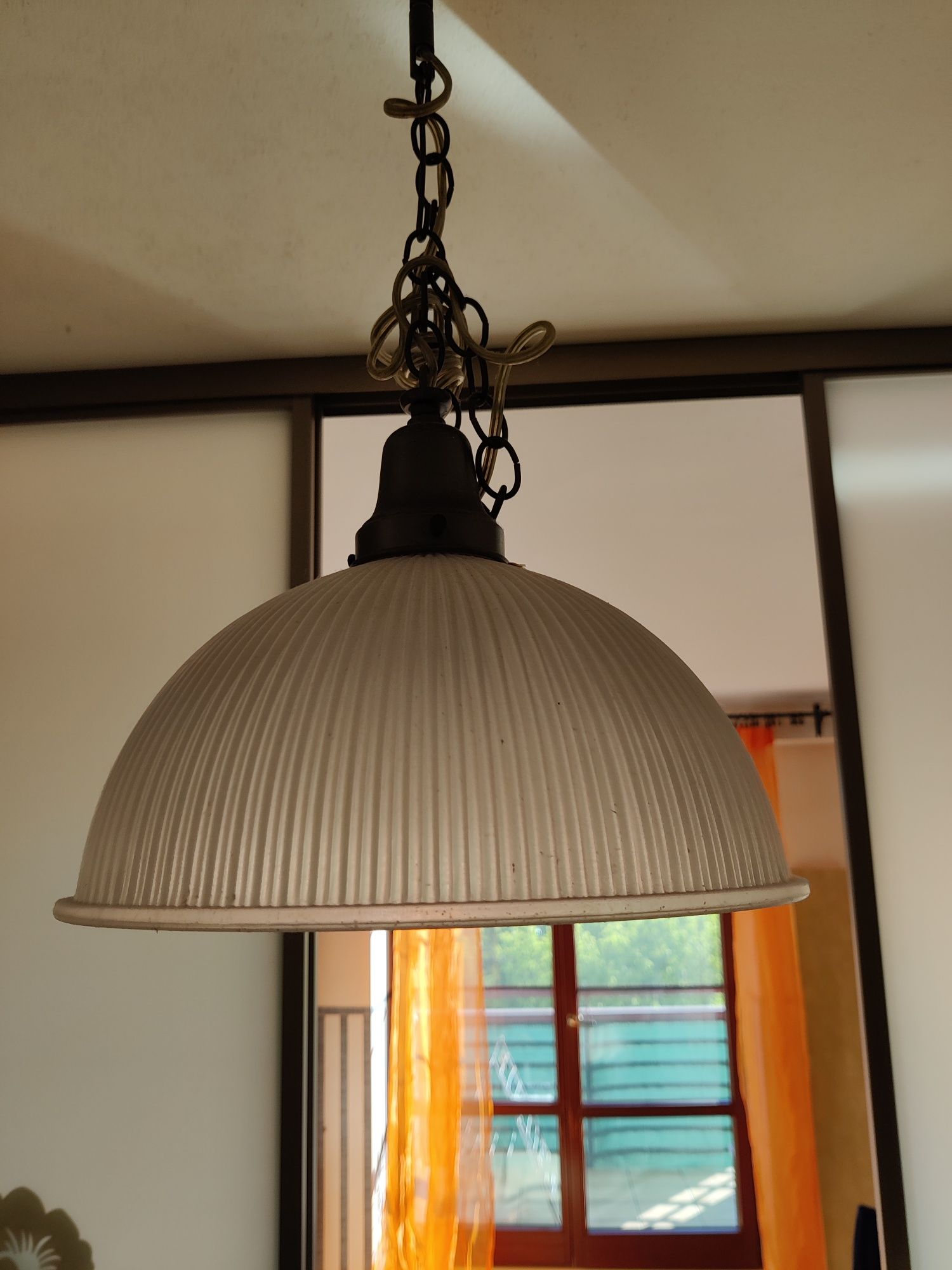 Lampa wisząca ryflowana żyrandol jednożarówkowy vintage