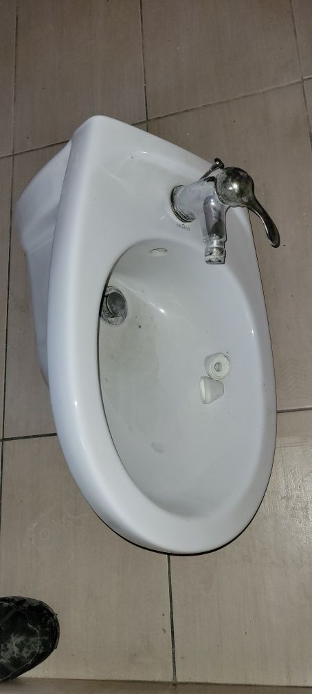 Bidet z demontażu