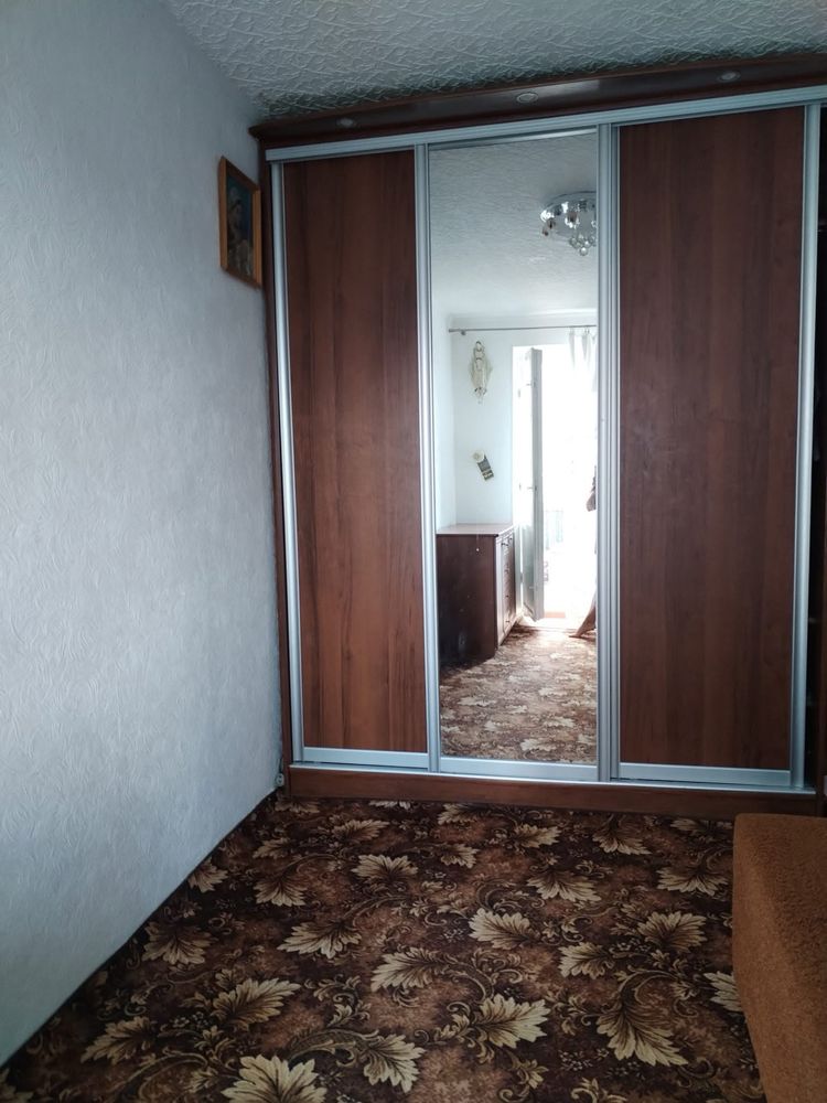 Двокімнатна квартира по Мазепи.