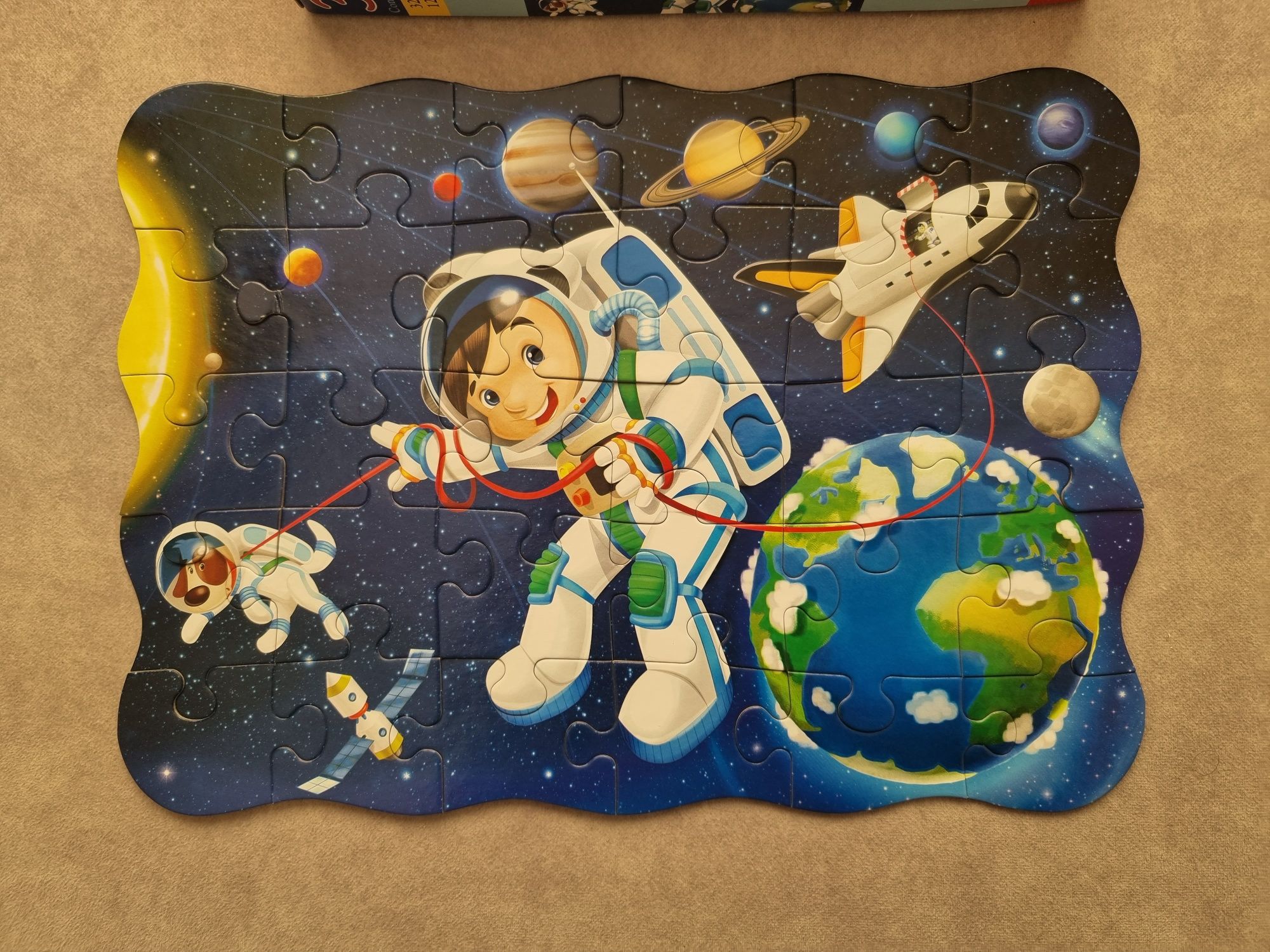 Puzzle kosmonauta 30 elementów Castorland puzzle dla dzieci