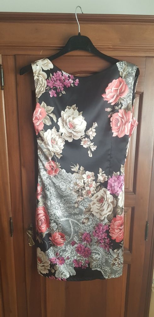 Vestido em bom estado